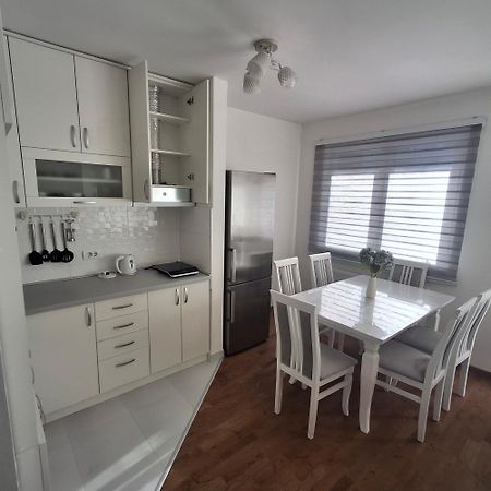Apartman Studio Dado Užice Buitenkant foto